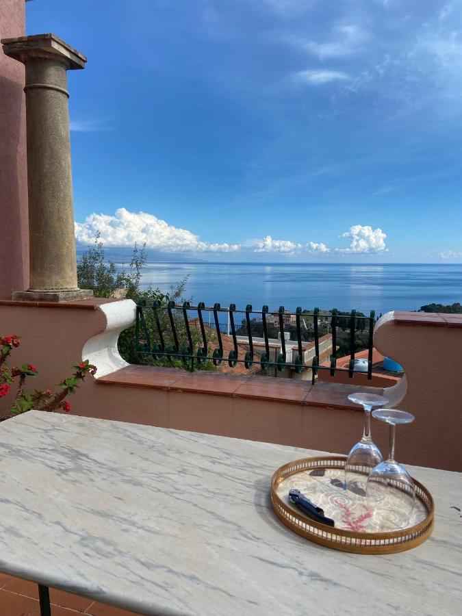 Villa Britannia Таормина Экстерьер фото